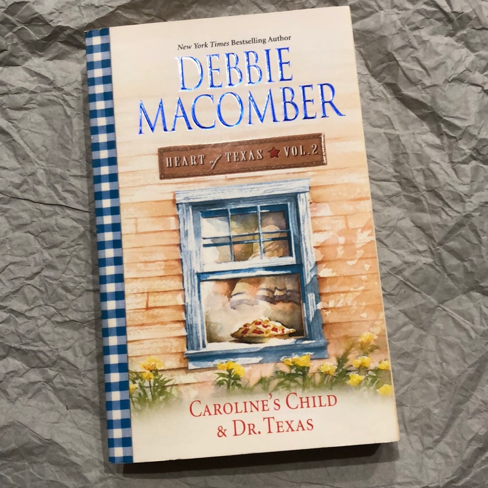 ⭐️5 for $15⭐️Caroline’s Child & Dr. Texas by Debbie Macomber | Book